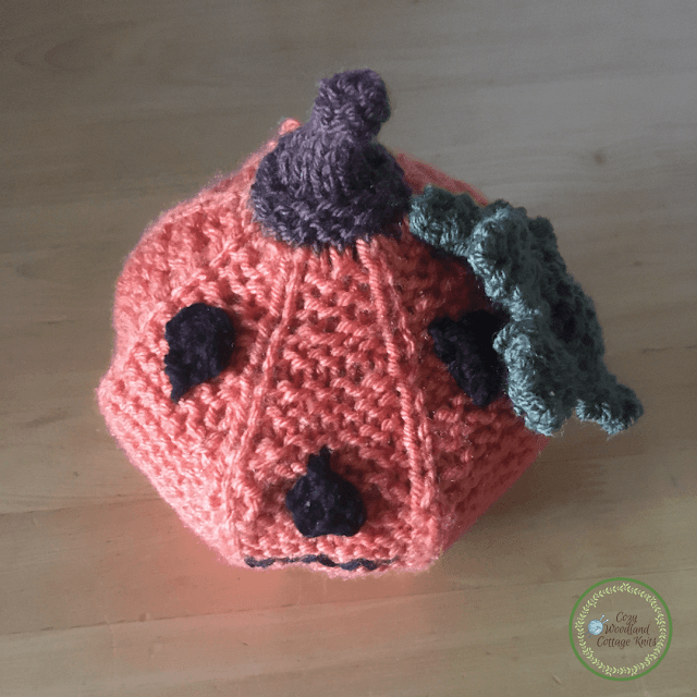 Picture of knitted pumpkin version 1