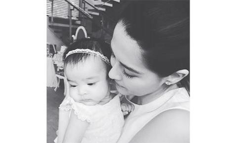 The Christening of DongYan's Baby Zia has reached the Vietnamese news online! 