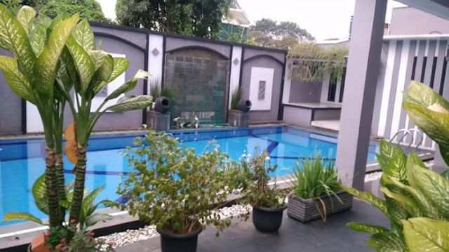 Contoh Kolam Renang Minimalis Belakang Rumah