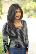 hebah patel new sizzling pics-thumbnail-36