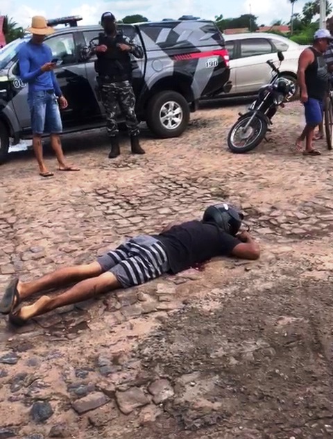 Assaltante morre e policial à paisana fica ferido em tentativa de assalto em Luís Correia; vídeo!