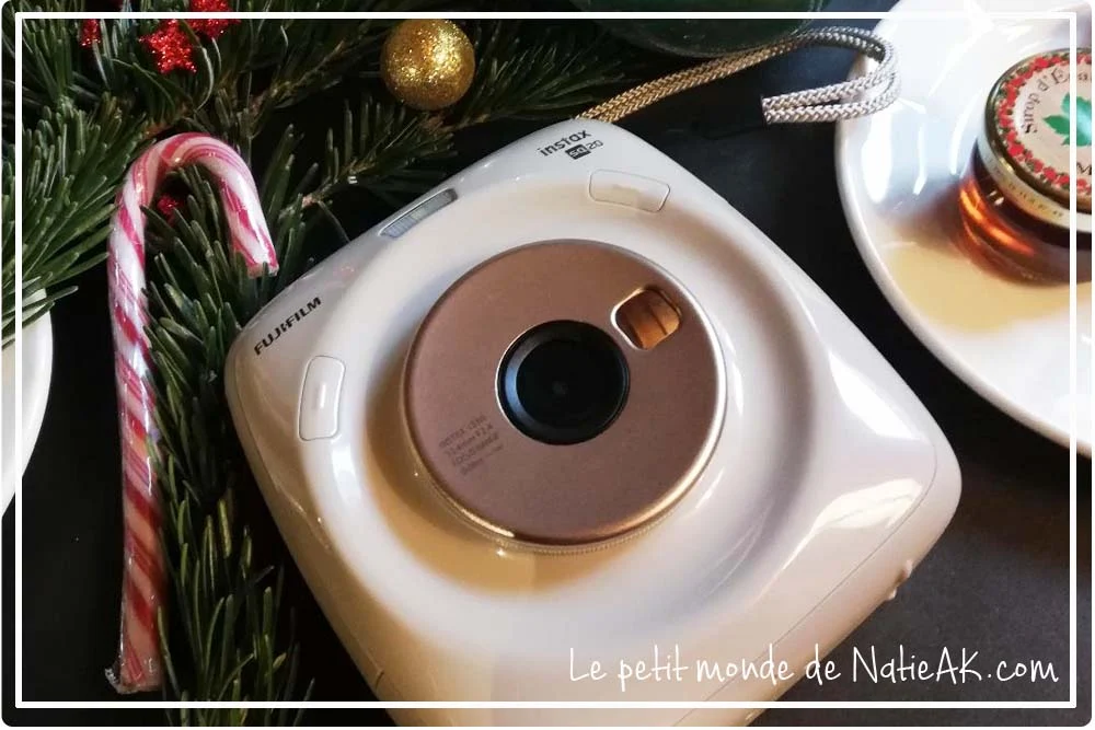 nouveau appareil instantané avec Instax square SQ 20 en noir et beige