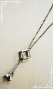 Vintage Cube Paris Tower Necklace (dsc )