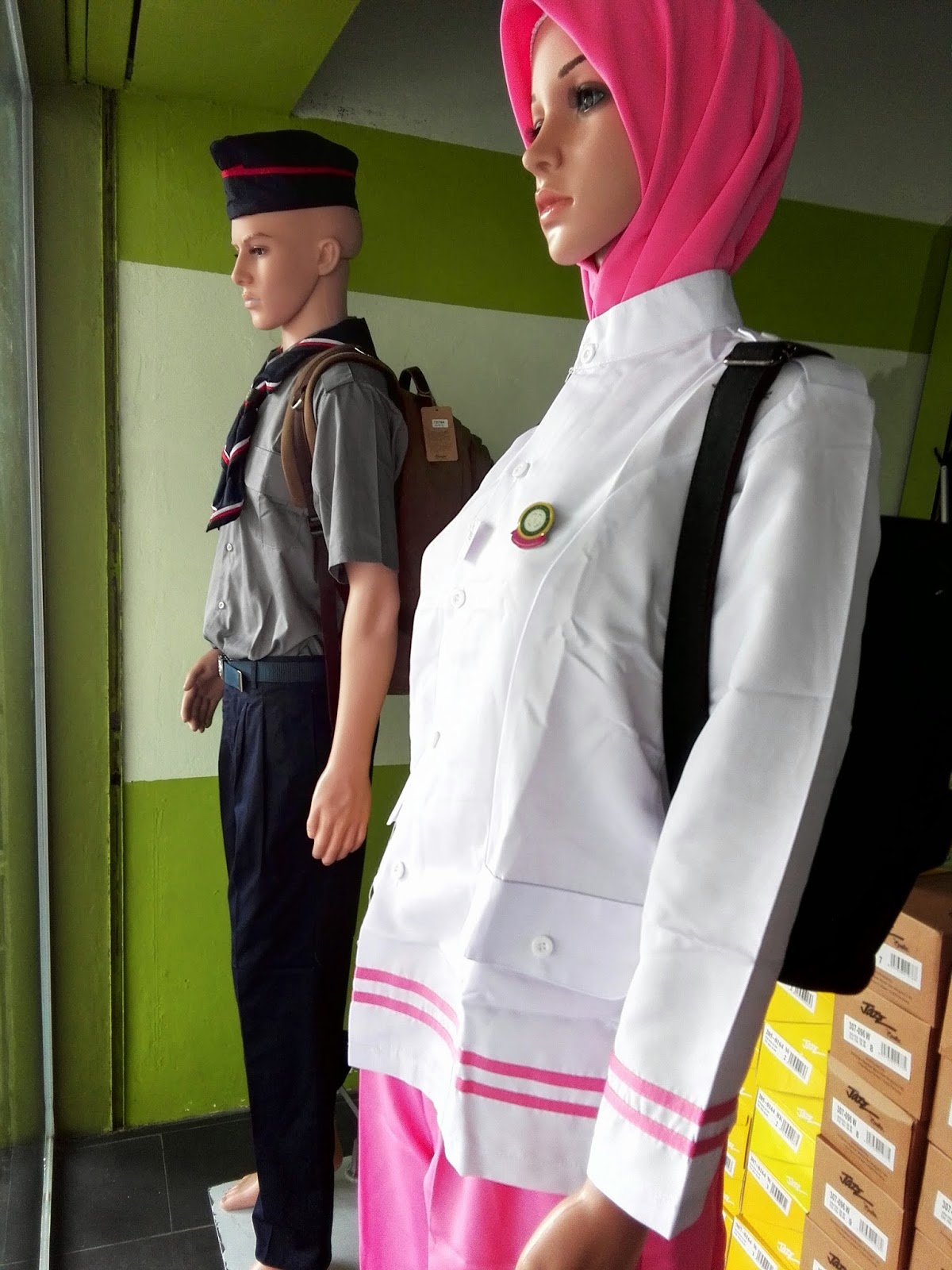 Uniform lengkap Puteri  Islam  Dx Uniform