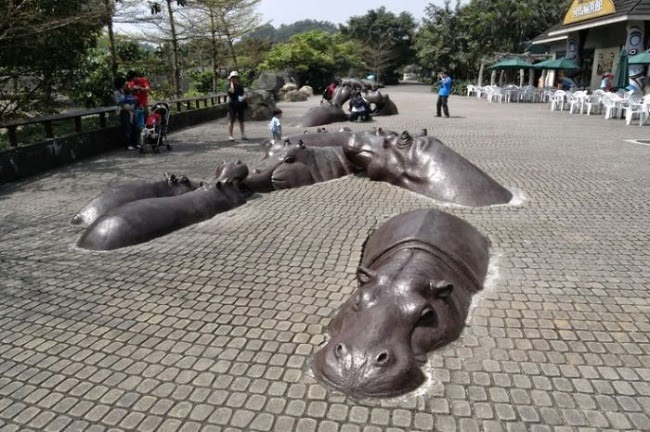 http://funkidos.com/pictures-world/amazing-world/sculpture-which-will-not-leave-you-indifferent