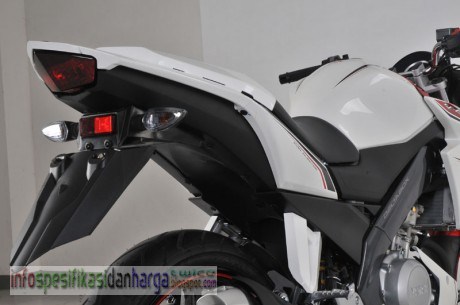 Harga 5 Aksesoris Yamaha Vixion Lightning Motor Terbaru 