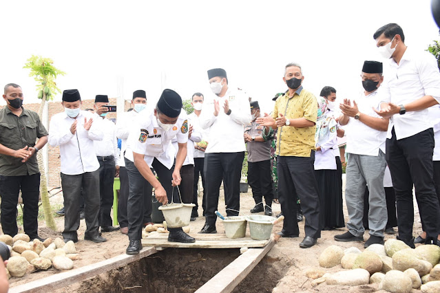 Lakukan Peletakan Batu Pertama Pembangunan RKB Sekolah Mantab, Ini Pesan Yang Disampaikan Bupati Sergai