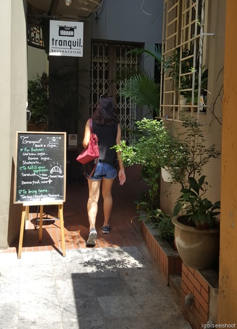 Entrance to the Tranquil Books and Coffee, at the end of a narrow alley.