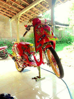 Modifikasi Motor Scoopy street racing