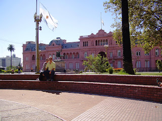 Plaza de Mayo com a Casa Rosada em Buenos Aires