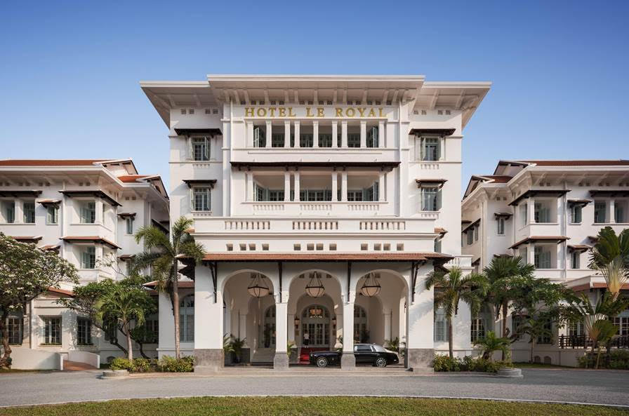 Raffles Hotel Le Royal Hosts Exclusive Michelin-Star Four-Hands Dining Experiences