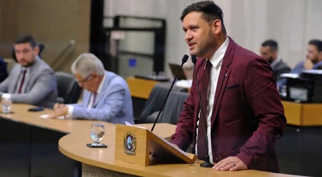 PISO DA ENFERMAGEM: Deputado ligado à enfermagem defende vaias em Raquel Lyra