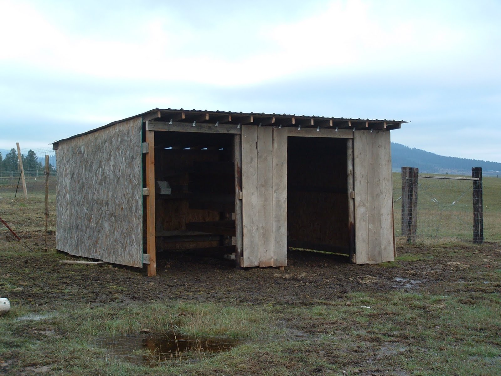 Cattle Loafing Shed Plans