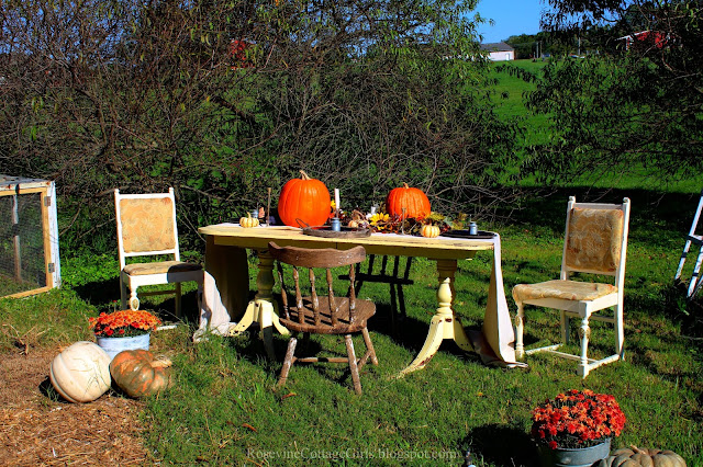 farmhouse pumpkin tablescape 