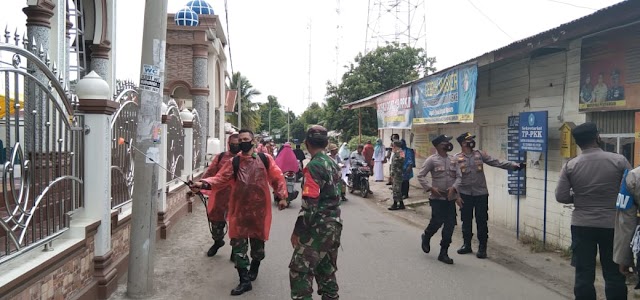 Muspika Kecamatan Peusangan, Laksanakan Kegiatan Disinfektan dan Sosialisasi 3M 