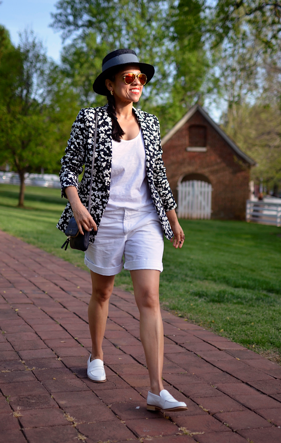 White shoes street style