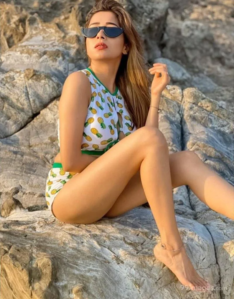 Tina Datta bikini hot actress bigg boss