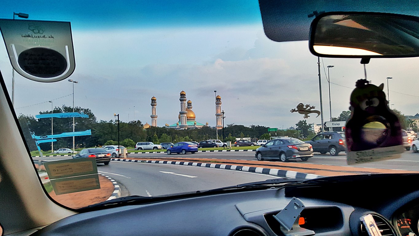 view of Masjid Jame' Asr Hassanil Bolkiah in the distance while cruising along the highway