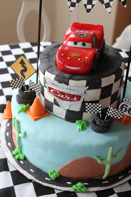 pixar cars cake. Disney/Pixar Car Cakes