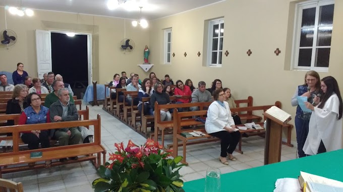 FORQUILHA PROMOVE MISSA EM HOMENAGEM AOS PAIS