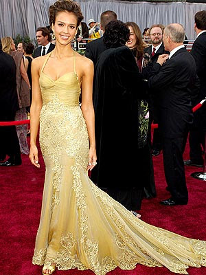 jessica alba updo oscars. Jessica Alba at the Oscars