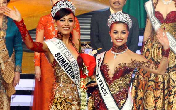 Miss Puteri Indonesia 2013 winner Whulandary Herman