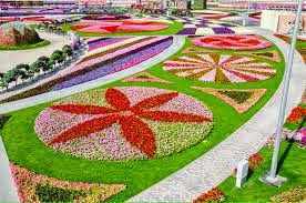Taman Bunga dengan 45 juta jenis bunga