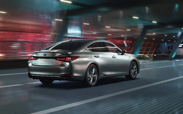 Novo Lexus ES 2019