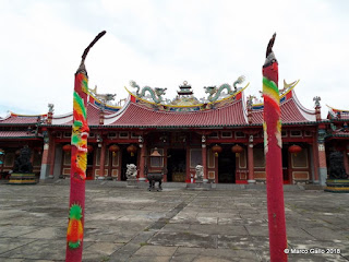 TEMPLO VIHARA GUNUNG TIMUR. Medan, Indonesia