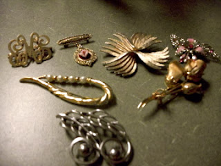 Vintage brooch collection, Adventures in the past Blog