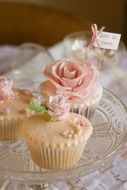 cupcakes and to Vintage  and how cupcakes rose vintage Vintage Cake: pearl