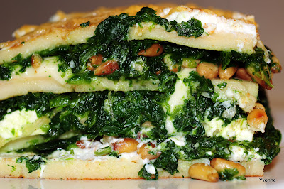 Pannekoektaart met spinazie en feta