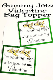 Let your kids hand out fun classroom valentine's with these printable bag toppers. These gummy jets are a fun boys valentine as they aren't too "Lovey Dovey"and are quick and easy to put together,