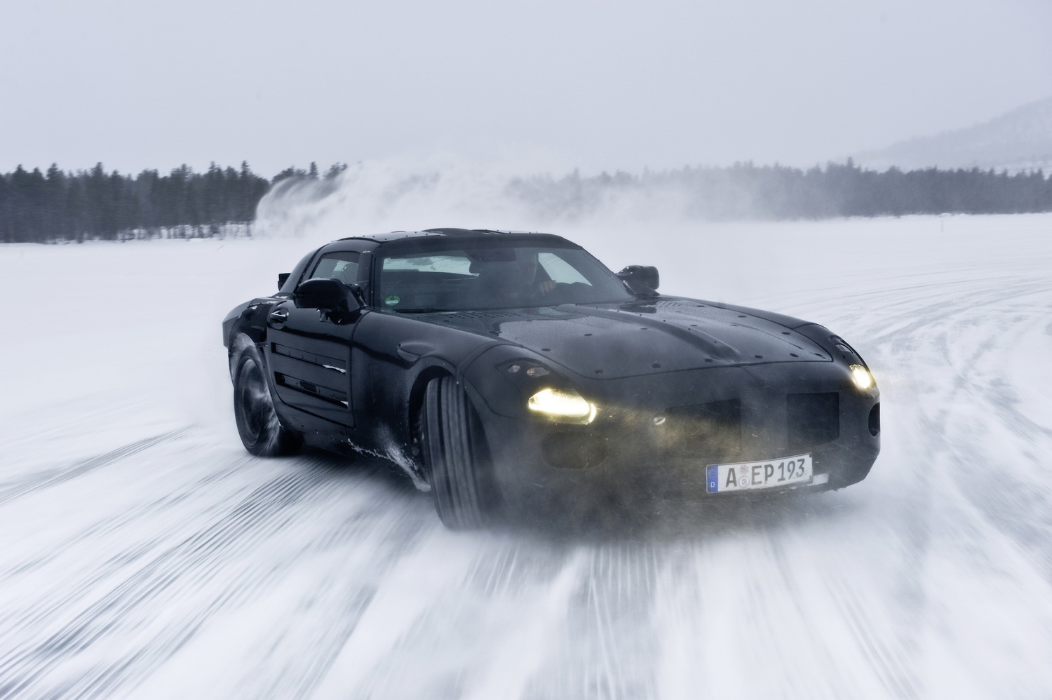 Mercedes-Benz-SLS-AMG