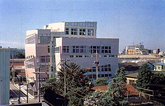 Edificio Nunotani en Tokio | Peter Eisenman | Inestabilidad tectónica