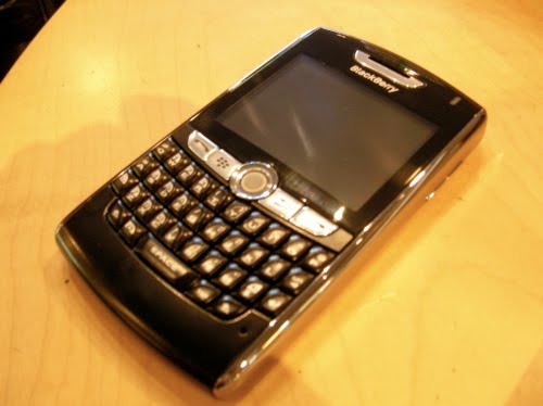 feature of Blackberry 8820