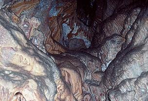 turismo exotico en argentina: caverna o cueva de las brujas en mendoza