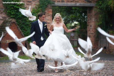 Bride and groom | Somerset Wedding Venue | Maunsel House | Courtyard