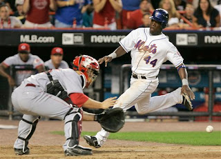 Lastings Milledge scores from first on a single