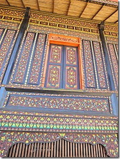 BERITA BURUNG: 5 RUMAH TRADISIONAL TERINDAH DI DUNIA