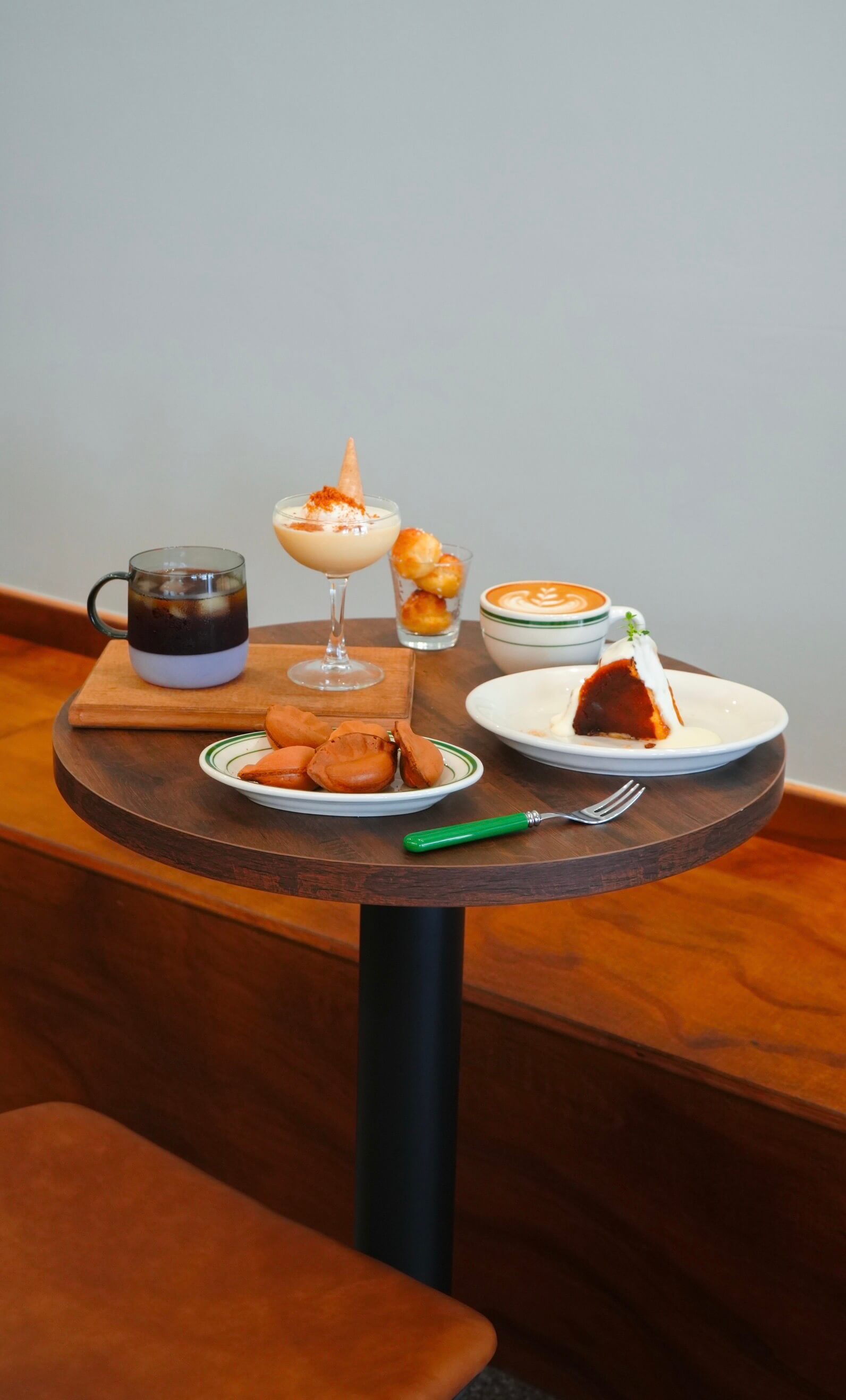 台南新開幕咖啡廳【昇陞咖啡】簡約舒服的寵物友善咖啡廳