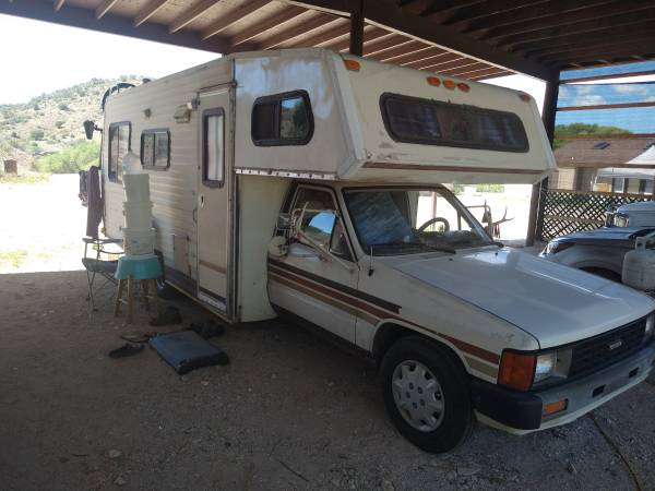 1985 Toyota Rogue RV 21 Feet for sale
