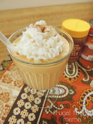 The flavors of pumpkin pie come together perfectly with cookie butter in this creamy & easy to make Pumpkin Pie Cookie Butter Smoothie.