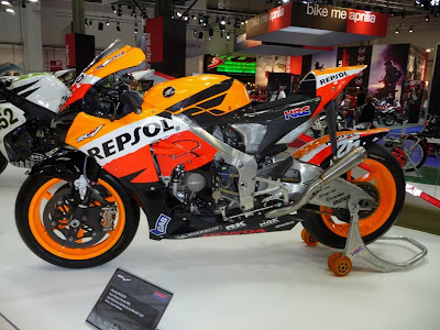 2011 Repsol Honda RC212V Motorcycle Official MotoGP
