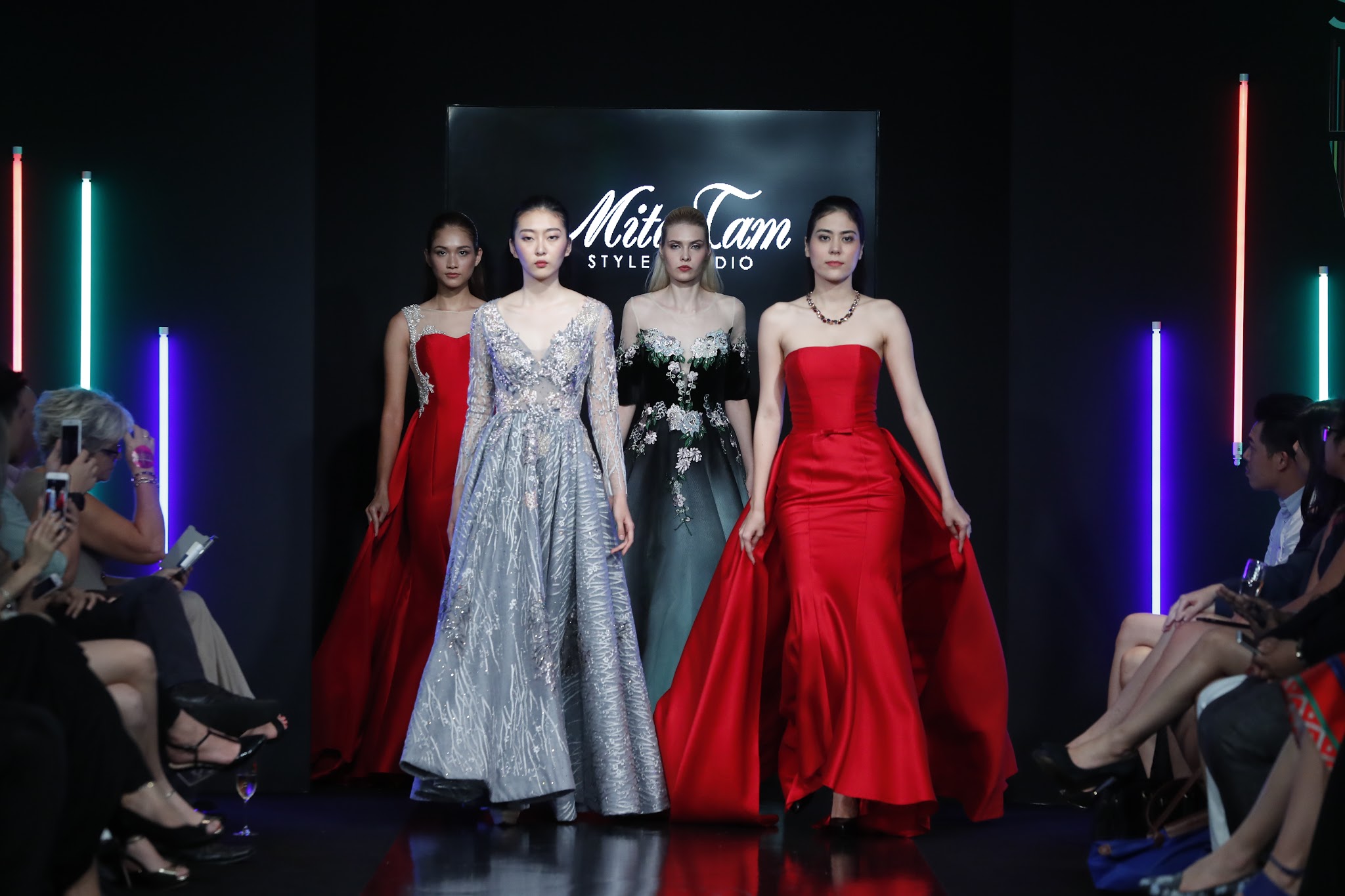 GLITZ AND GLAMOUR TAKE CENTRE STAGE AT STARHILL GALLERY FASHION WEEK SPRING/SUMMER 2017