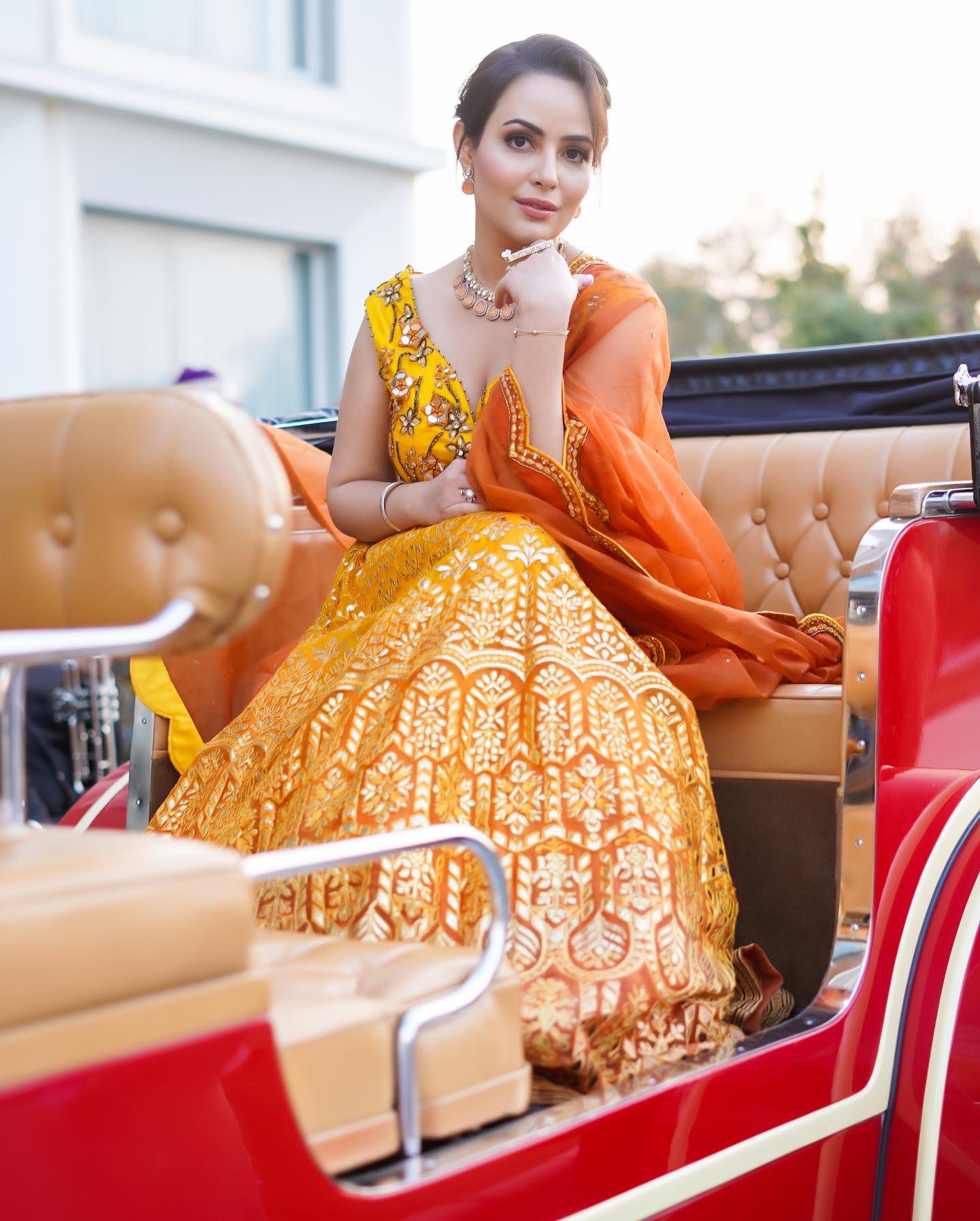 Aanchal Munjal UHD HD HQ Photo Aanchal Munjal UHD HD HQ Photo