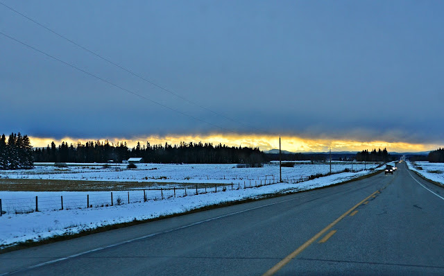 from the car, road pics, commute, first snow, October, sunset, rocky mountains, cohanmagazine.blogspot.com