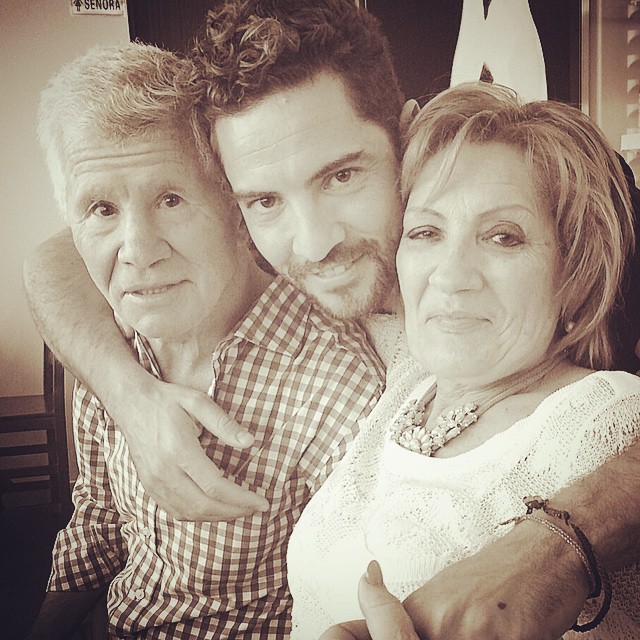 David Bisbal con mama y papa, Almeria