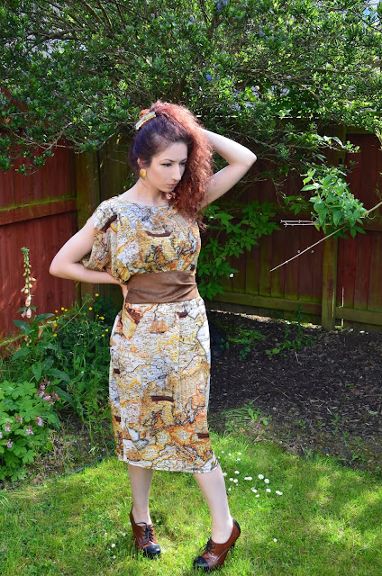 Vogue V8898 sewing pattern dress DIY