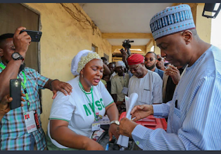 Saraki Casts His Votes For Governorship/house Of Assembly Candidates